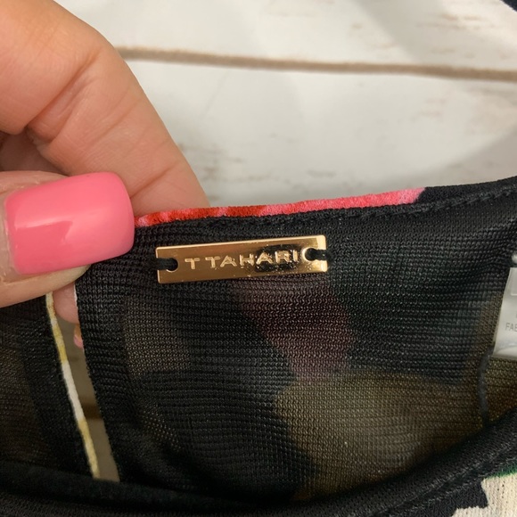 T Tahari Floral Printed Pleated Belted Dre… - Picture 10 of 12